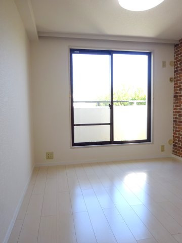 サンヨーレジデンスＢ棟の和室