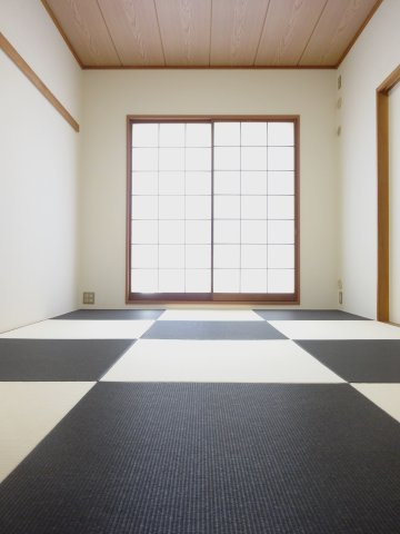 サンヨーレジデンスＢ棟の玄関