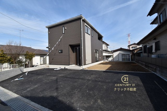 Cradlegarden　 ひたちなか市高野　第7　限定1棟！の駐車場|並列駐車可能なカースペースを確保。毎日のお車の出し入れがストレスなく行えます！
内覧可能です。ご予約はHPから、またお電話でも、お気軽にどうぞ。