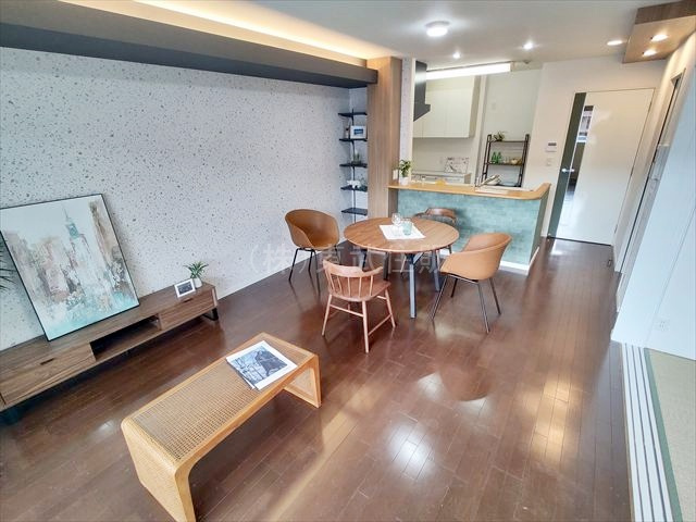 【居間・リビング】の画像