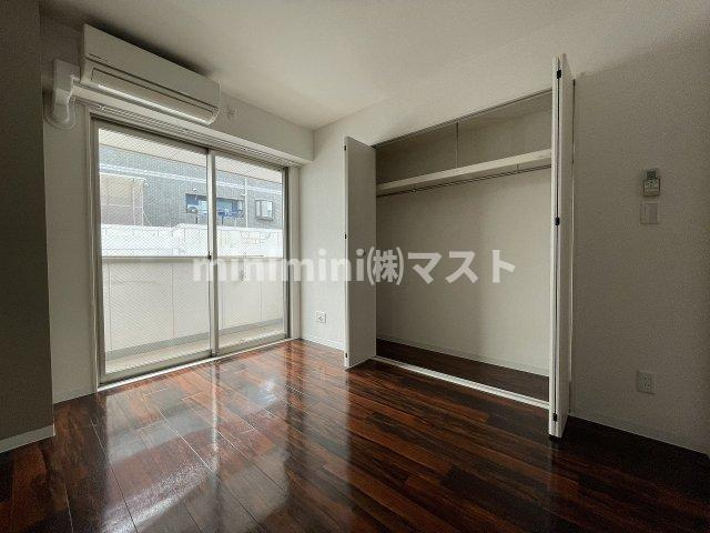 オーシャン大国の洋室