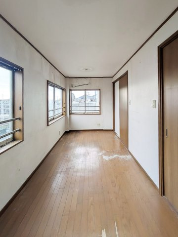 高羽町1丁目中古戸建の居間・リビング