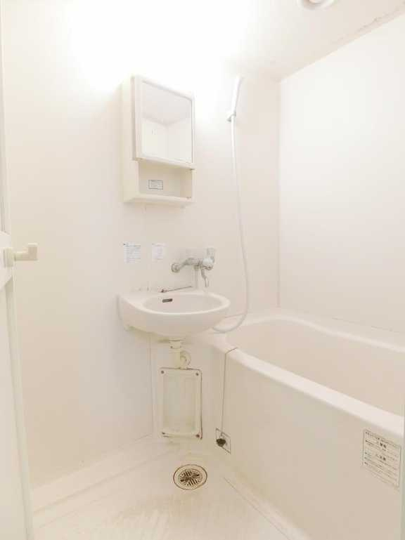 ソレイユ駒沢　眺望良好　礼金０　駒沢公園徒歩圏内の浴室