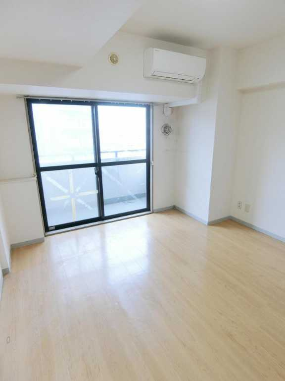 ソレイユ駒沢　眺望良好　礼金０　駒沢公園徒歩圏内の居間・リビング