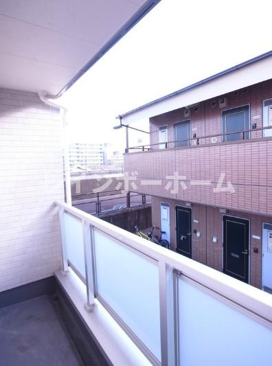 リブリ・デエムのバルコニー