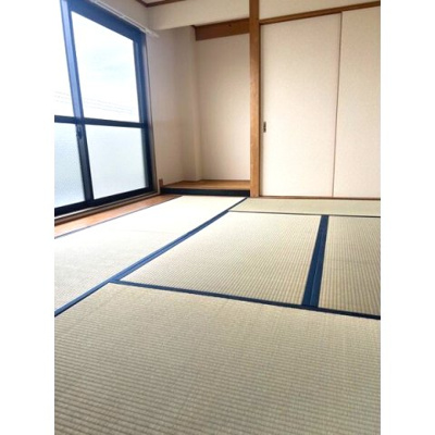 【洋室】 | メゾン・ド・オリーブ