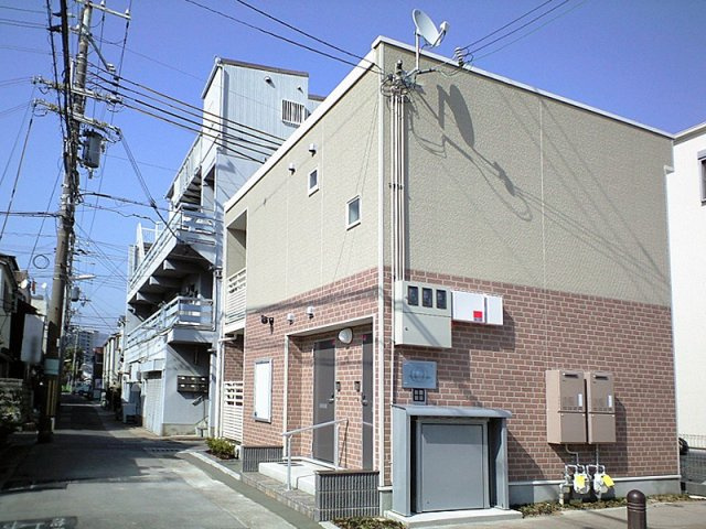 レオネクストアンビエンテ　川村