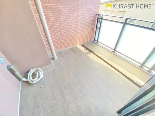 イニシア桂大橋　2階のバルコニー