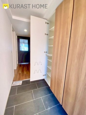 イニシア桂大橋　2階の玄関