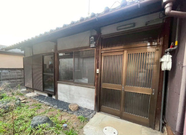 大津市追分町の住宅付店舗戸建の外観