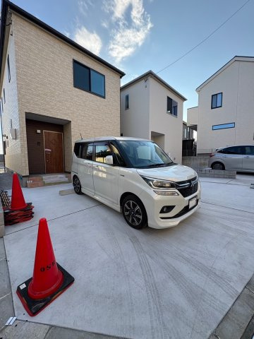 グランソフィア廻田町の駐車場