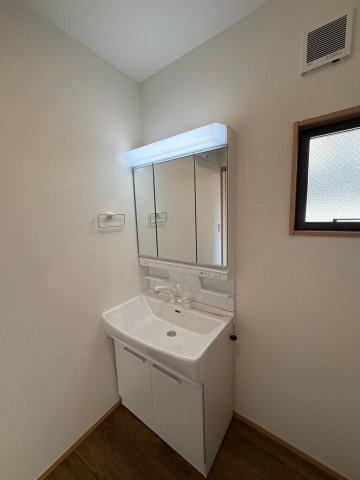 グランソフィア廻田町の洗面所