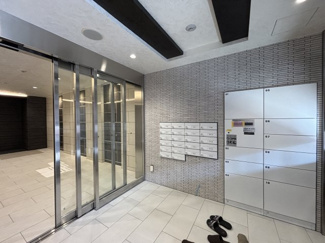 【エントランス】