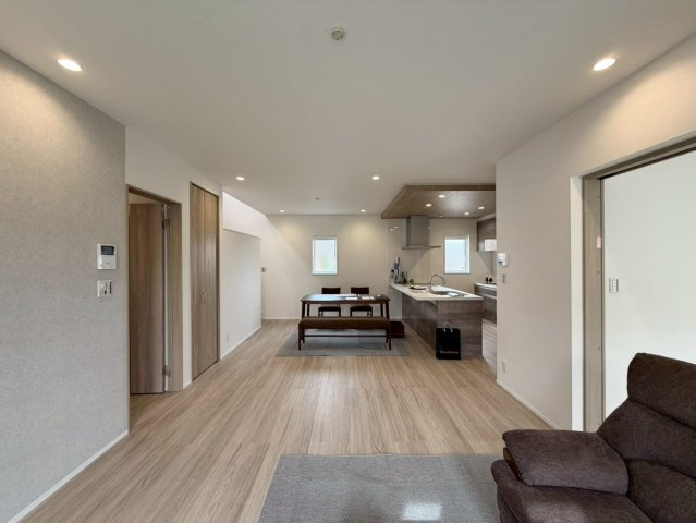 【居間・リビング】 | 前橋市青柳町　2号棟