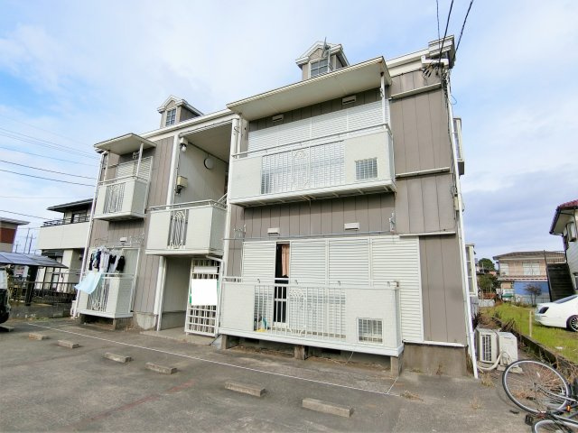 モアクレスト早野の外観
