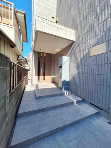 桜メゾンのエントランス