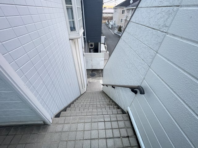 想定年間賃料358万　想定利回り15.2％　木造アパートのその他共用部分