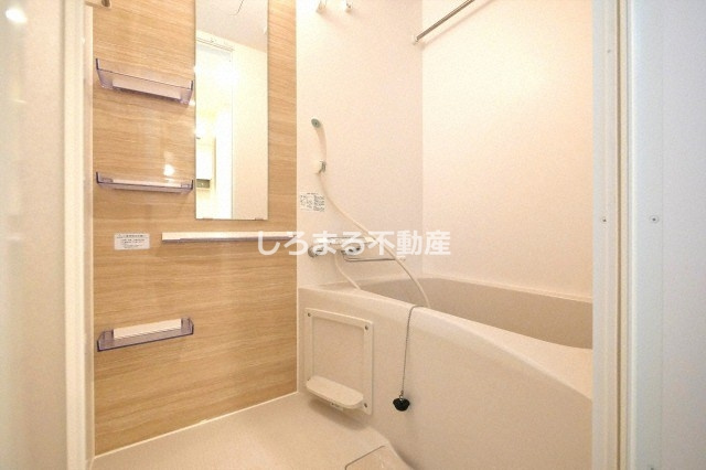 セレニテ谷九プリエの浴室