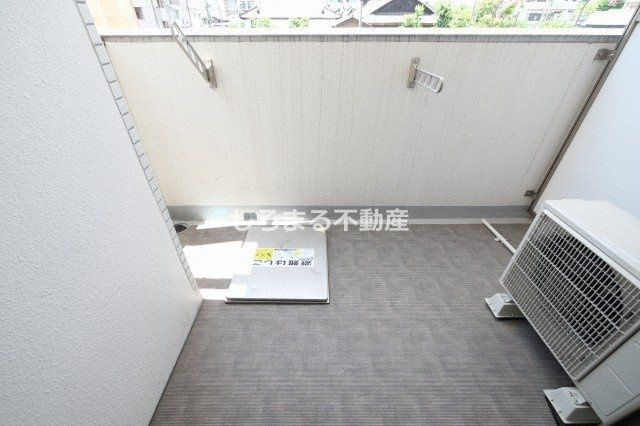 セレニテ谷九プリエのバルコニー