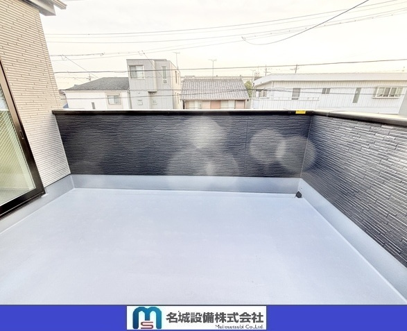 【仲介手数料無料／中川区】Terrechez名古屋市港区西川町1期　全４棟　新築戸建③のバルコニー