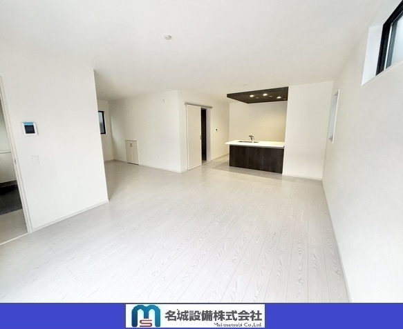 【仲介手数料無料／中川区】Terrechez名古屋市港区西川町1期　全４棟　新築戸建③の居間・リビング