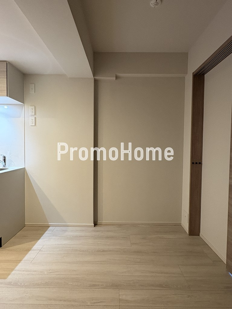 ラティエラ秋葉原の居間・リビング