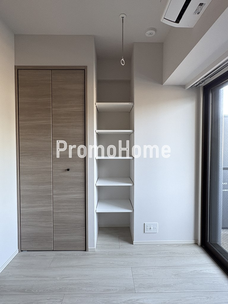 ラティエラ秋葉原の洋室