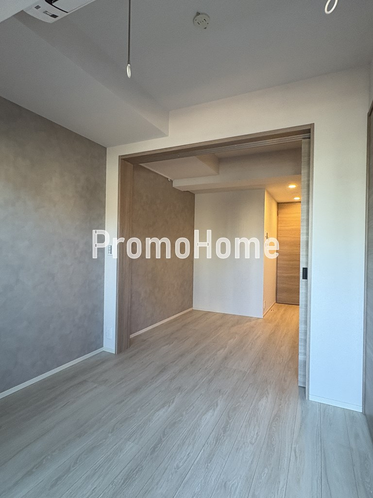 ラティエラ秋葉原の居間・リビング