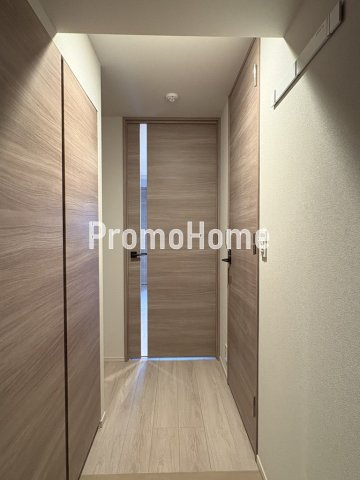 ラティエラ秋葉原の玄関