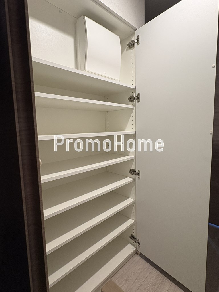 ラティエラ秋葉原の収納