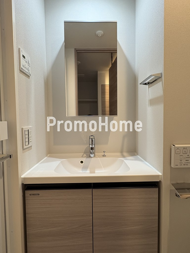 ラティエラ秋葉原の独立洗面台