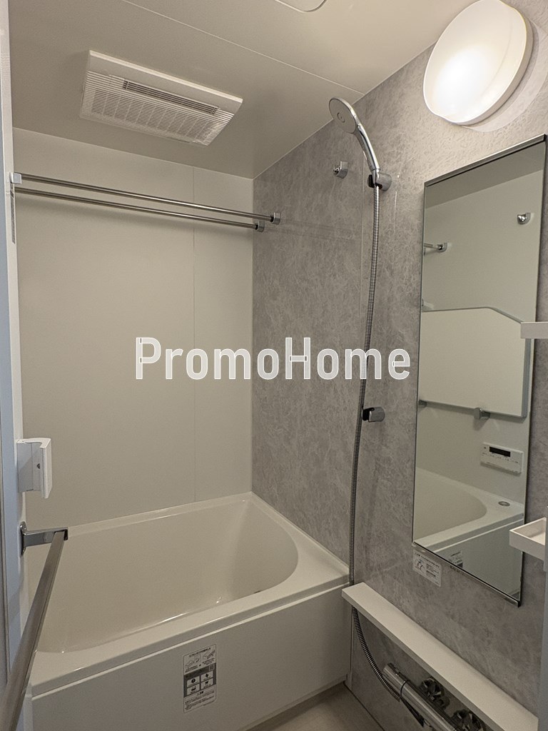 ラティエラ秋葉原の浴室