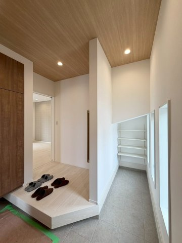 【玄関】 | 前橋市青柳町　3号棟