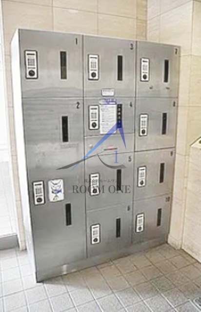 スカイコートヴァンテアン早稲田のその他共用部分|宅配ボックスです。