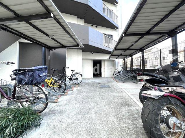 ライドリンク竹ノ塚の駐車場|ドキドキの新生活も、安心してスタート。ぴったりの住まいを見つけませんか？クランディアが一緒に住まい選びをサポートします‼　まずは、お気軽にお問合せください　＃クランディア