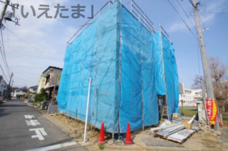 【前面道路含む現地写真】 | 令和８年3月30日撮影　建築中