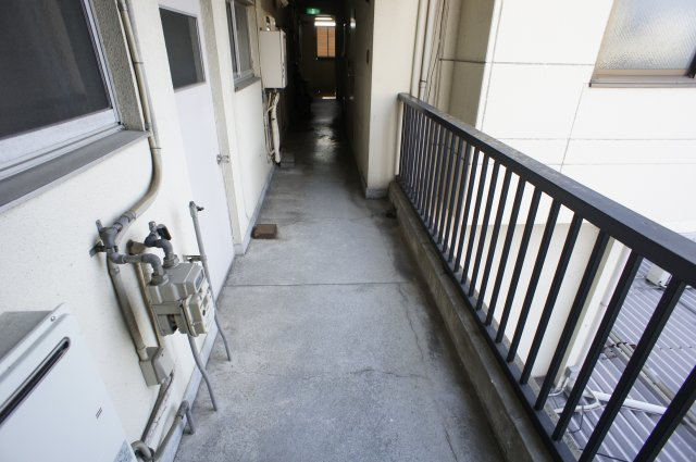 川上ビルのロビー