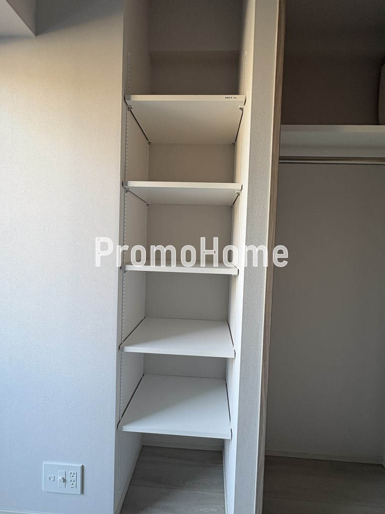 ラティエラ秋葉原の収納