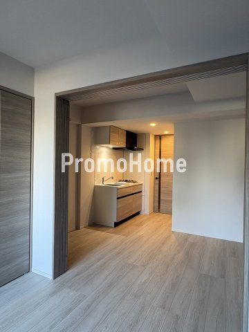 ラティエラ秋葉原の居間・リビング