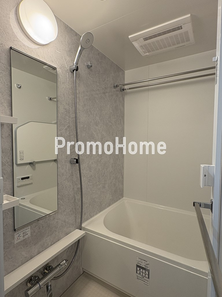 ラティエラ秋葉原の浴室