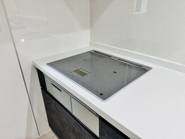 八王子市　石川町　新築一戸建て　７期のキッチン|～ＩＨコンロは、小さいお子様やご老人がいらっしゃるご家庭におススメ～