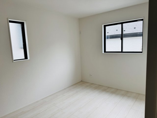 八王子市　石川町　新築一戸建て　７期の子供部屋|～2階6.0帖の洋室　2面採光で明るく風通しの良いお部屋です～