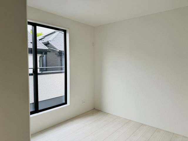 八王子市　石川町　新築一戸建て　７期の洋室|～2階バルコニーに面している5.25帖の洋室です～