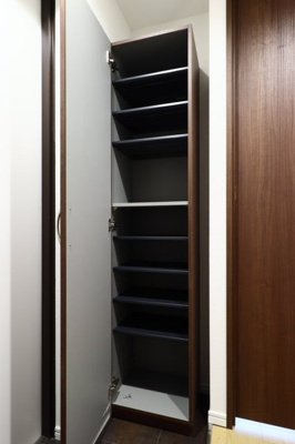 【設備】 | ＫＩ－ＦＬＡＴ永福町 | 靴入