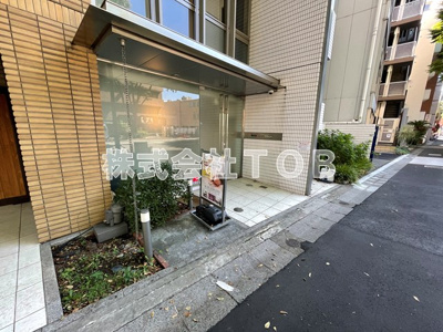 【エントランス】 | インテックスビル