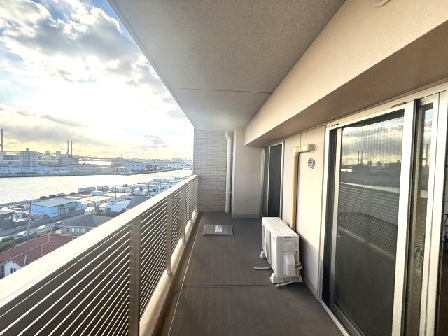 サニープレイス西芦屋　2号館のバルコニー