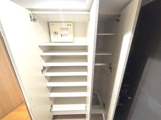 サニープレイス西芦屋　2号館の収納