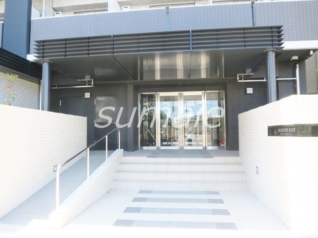 フュージョナル赤羽EASTのエントランス|建物入口です♪