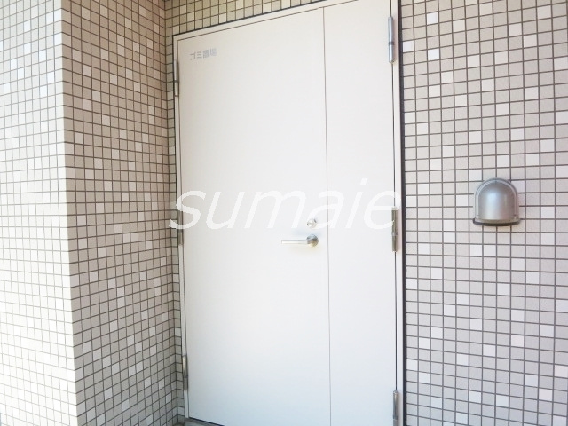 フュージョナル赤羽EASTのその他共用部分|敷地内ゴミ置き場です♪