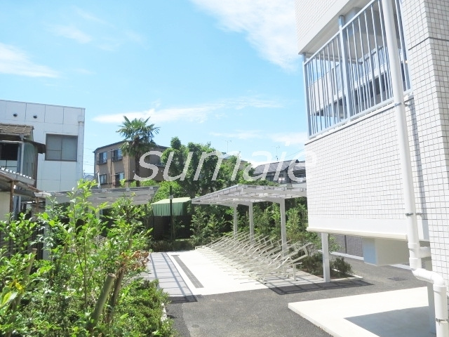 フュージョナル赤羽EASTのその他共用部分|敷地内自転車置き場です♪